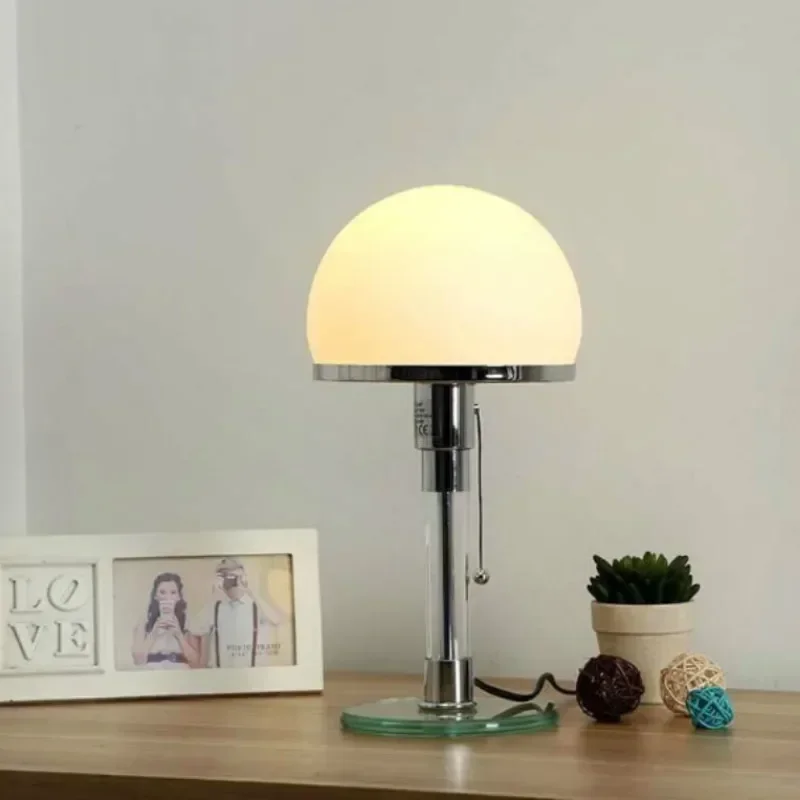 Desk Setup White - Beyaz Masa Lambası, Danimarkalı Tasarımcı, İskandinav
